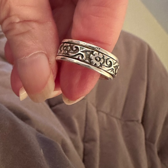 STERLING SILVER SPINNER RING! - Picture 12 of 16